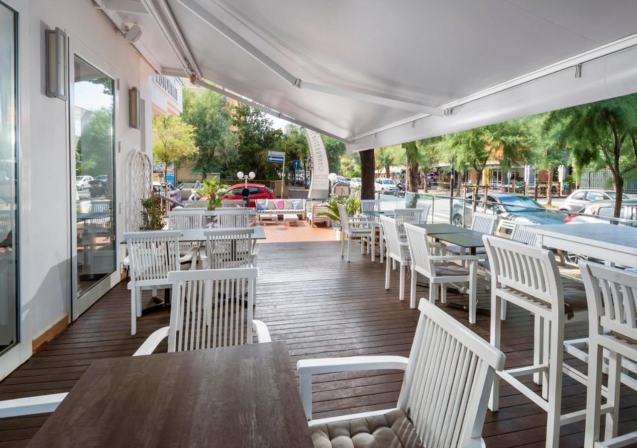 Hotel Mediterraneo Pésaro Exterior foto